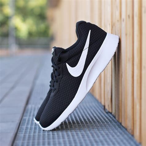 dei hmann schwarze nike turnschuhe größe 35|NIKE Schuhe günstig online kaufen .